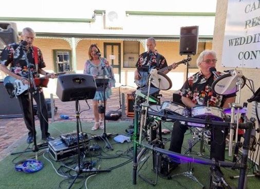 Live Entertainment all Weekend at Settlers House York